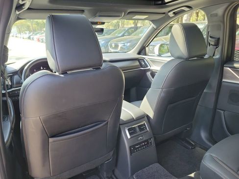 Used 2024 MAZDA CX-90 Plug-In Hybrid w/ Premium Plus image 19