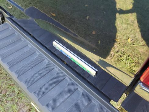 Used 2023 Ford F150 XLT image 8