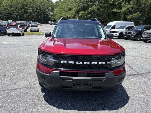 Used 2025 Ford Bronco Sport Outer Banks w/ Outer Banks Tech Package+ AWD/4WD image 2