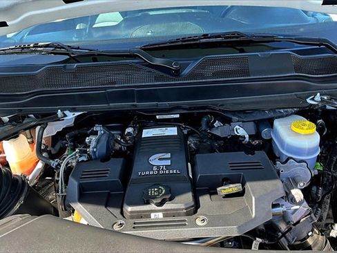 Used 2024 RAM 2500 Big Horn image 30