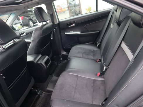 Used 2014 Toyota Camry SE w/ Leather Package FWD image 48
