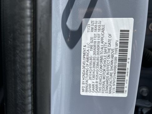Used 2024 Honda Pilot TrailSport image 29