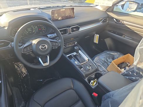 New 2025 MAZDA CX-5 AWD 2.5 S w/ Premium Plus Pkg image 5