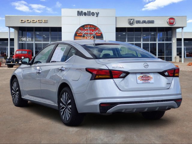 Used 2025 Nissan Altima 2.5 SV AWD/4WD image 4