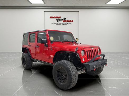 Used 2014 Jeep Wrangler Unlimited Sahara w/ Max Tow Package AWD/4WD image 7