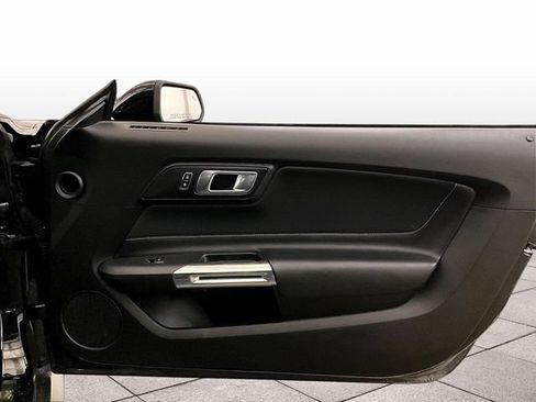 Used 2021 Ford Mustang GT RWD image 23