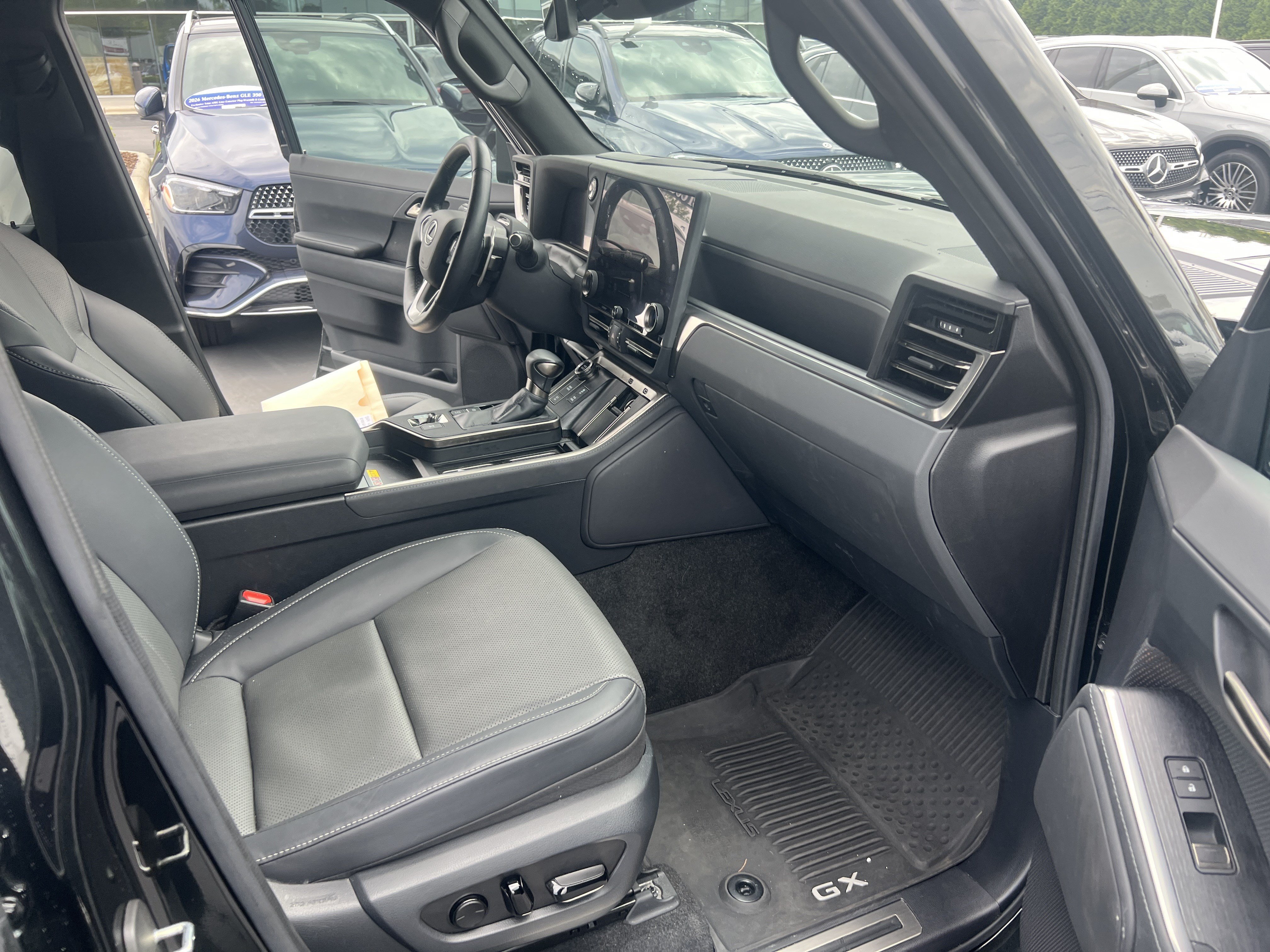 Used 2024 Lexus GX 550 w/ Accessory Package (Z1) AWD/4WD image 35