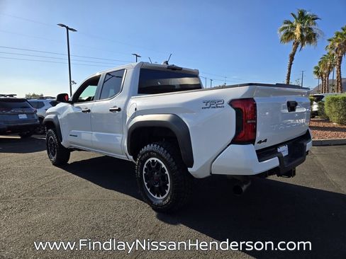 Used 2024 Toyota Tacoma TRD Off-Road AWD/4WD image 4