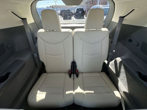 Used 2024 Cadillac XT6 Premium Luxury w/ Technology Package AWD/4WD image 24