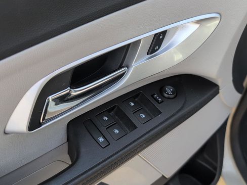 Used 2016 Chevrolet Equinox LT w/ Convenience Package FWD image 16