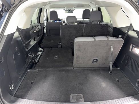 Used 2025 Ford Explorer Active image 37