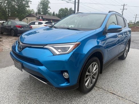 Used 2016 Toyota RAV4 Limited AWD/4WD image 2