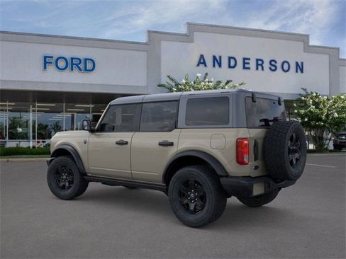 New 2025 Ford Bronco Big Bend w/ Black Diamond Package image 4
