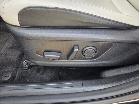 Used 2024 Kia Sportage EX image 18