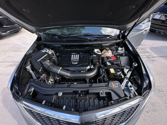 Certified 2024 Cadillac XT5 Luxury FWD image 32