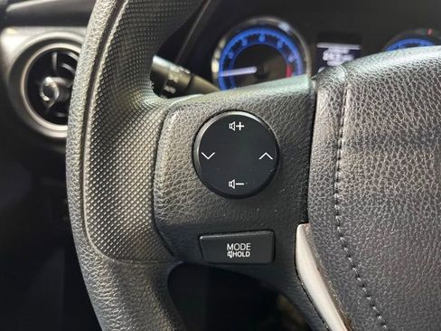 Used 2017 Toyota Corolla LE FWD image 22