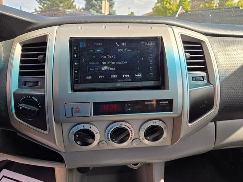 Used 2005 Toyota Tacoma 4x4 Double Cab image 17