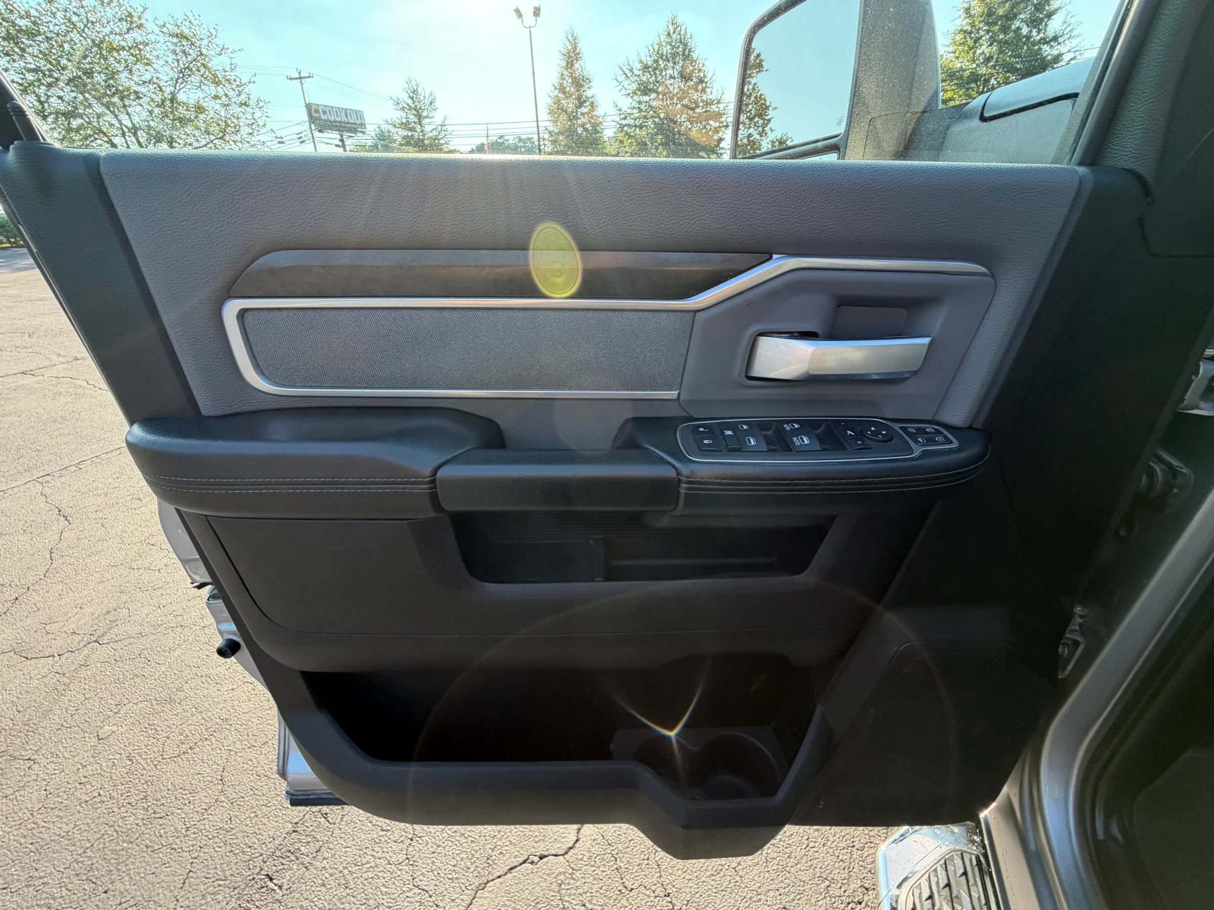 Used 2023 RAM 2500 Big Horn w/ Level 1 Equipment Group AWD/4WD image 16
