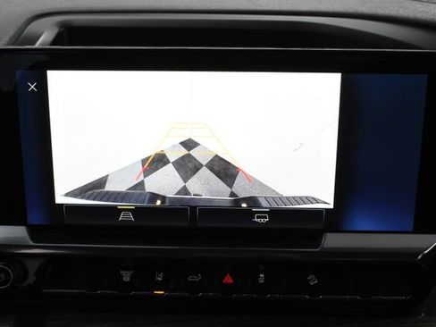 Used 2024 Chevrolet Silverado 2500 LT image 42