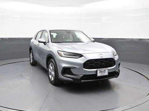 Certified 2024 Honda HR-V LX image 3