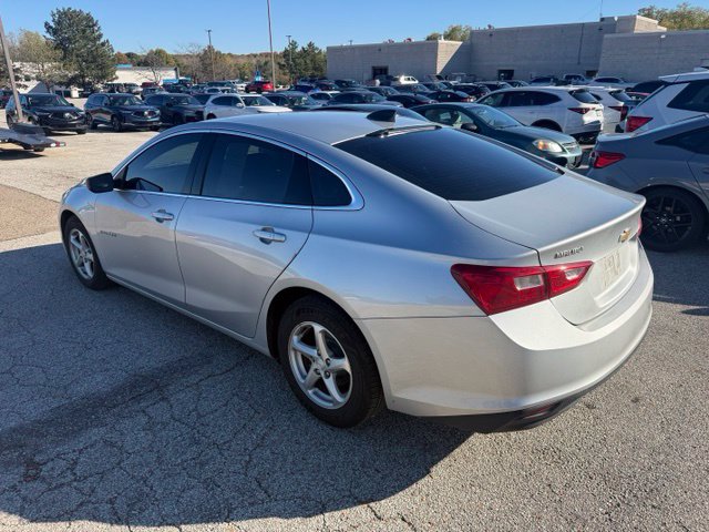 Used 2016 Chevrolet Malibu LS FWD image 4
