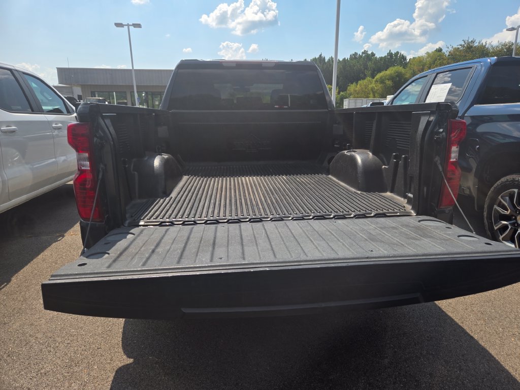 Used 2020 Chevrolet Silverado 1500 LT AWD/4WD image 5