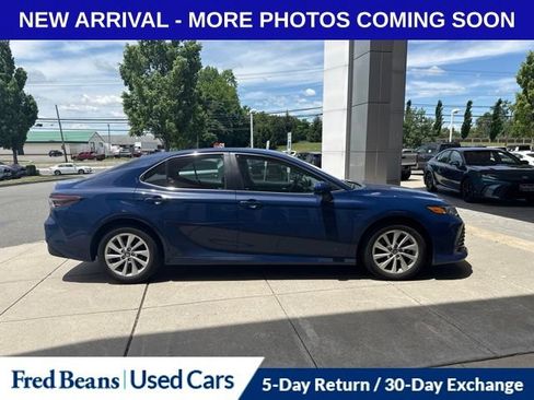 Used 2023 Toyota Camry LE FWD image 2
