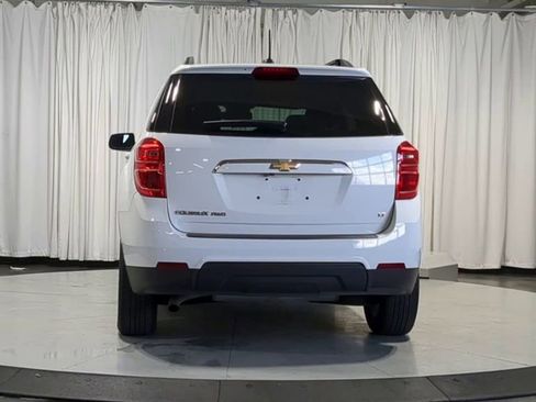 Used 2017 Chevrolet Equinox LT w/ Convenience Package AWD/4WD image 9