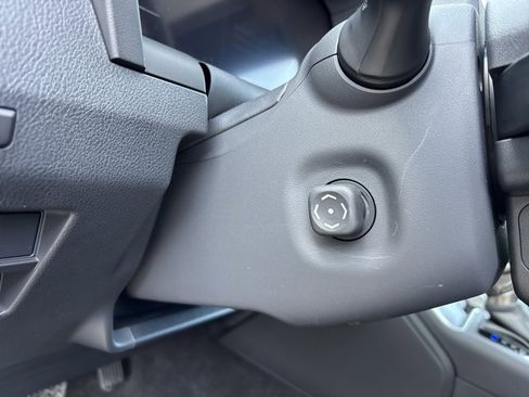 Used 2025 Lexus GX 550 image 28