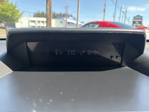 Used 2019 Subaru Crosstrek 2.0i AWD/4WD image 27