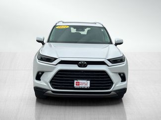 Used 2024 Toyota Grand Highlander AWD video 2