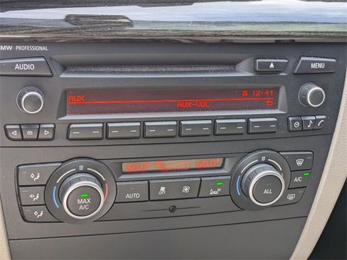 Used 2013 BMW 135i Coupe w/ Premium Pkg image 34