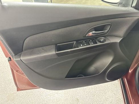 Used 2012 Chevrolet Cruze LT image 19