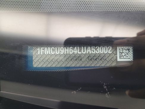 Used 2020 Ford Escape SEL image 33