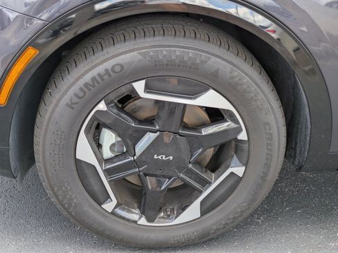 Certified 2026 Kia Sportage SX FWD image 9