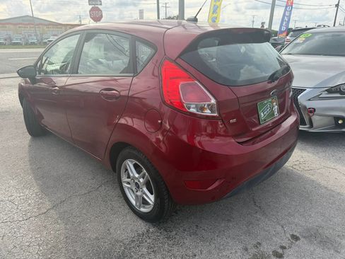 Used 2017 Ford Fiesta SE FWD image 6