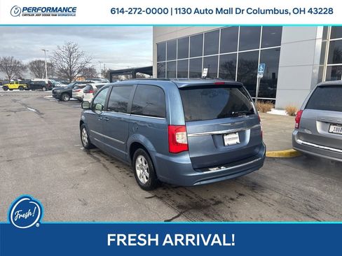 Used 2012 Chrysler Town & Country Touring w/ Entertainment Group #1 image 6