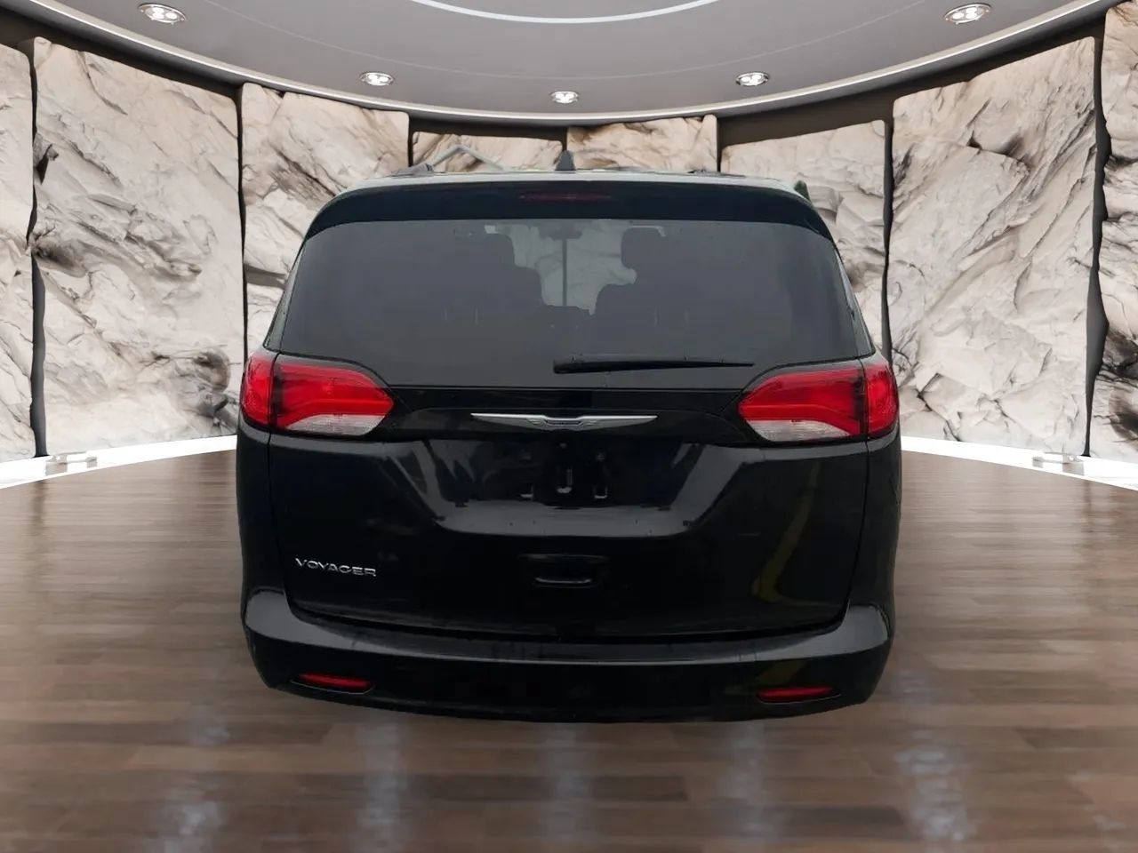 Used 2020 Chrysler Voyager Lxi FWD image 6