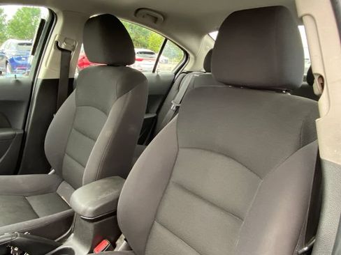 Used 2016 Chevrolet Cruze LT FWD image 6