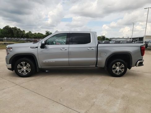 Used 2025 GMC Sierra 1500 SLT RWD image 4