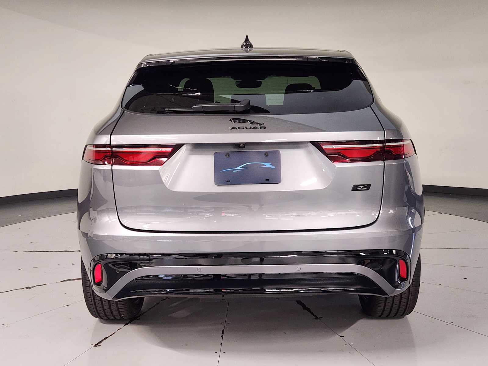 New 2026 Jaguar F-PACE R-Dynamic S AWD/4WD image 10