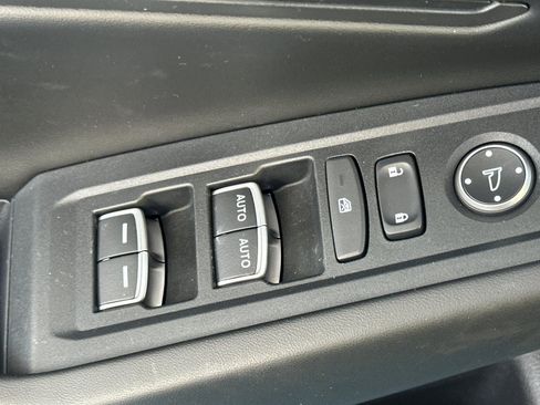 Certified 2023 Honda Accord EX image 13