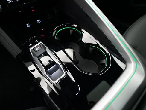 Used 2025 Audi Q5 Premium Plus w/ Premium Plus image 28