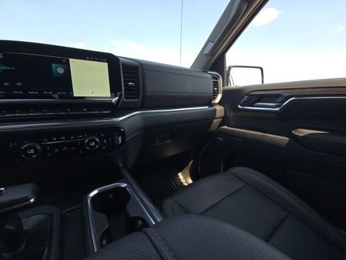 Used 2024 Chevrolet Silverado 1500 LTZ w/ LTZ Premium Package image 27