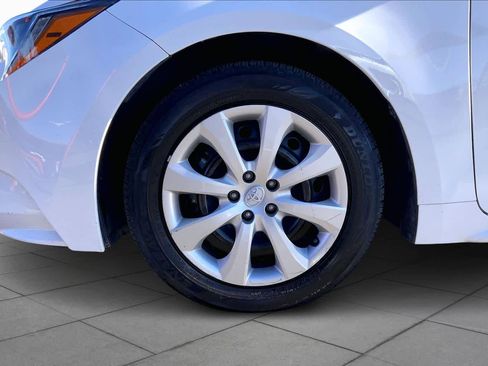 Used 2024 Toyota Corolla LE image 11