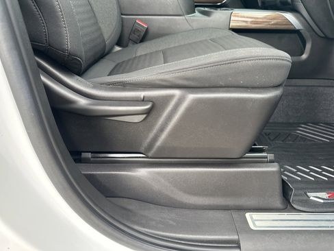 Certified 2021 Chevrolet Silverado 1500 RST image 26