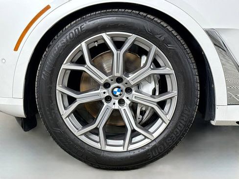 Used 2023 BMW X7 xDrive40i w/ Premium Package image 33
