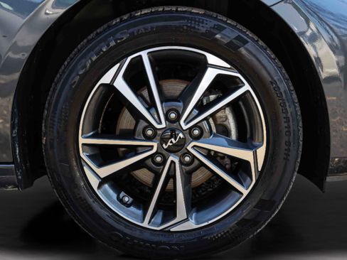 Certified 2023 Kia Forte LXS w/ LXS Technology Package FWD image 27