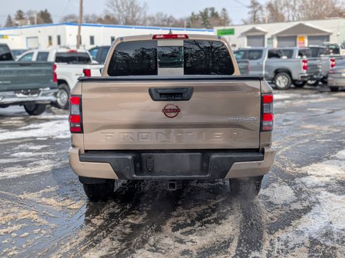 Used 2023 Nissan Frontier PRO-4X w/ Pro Convenience Package image 9