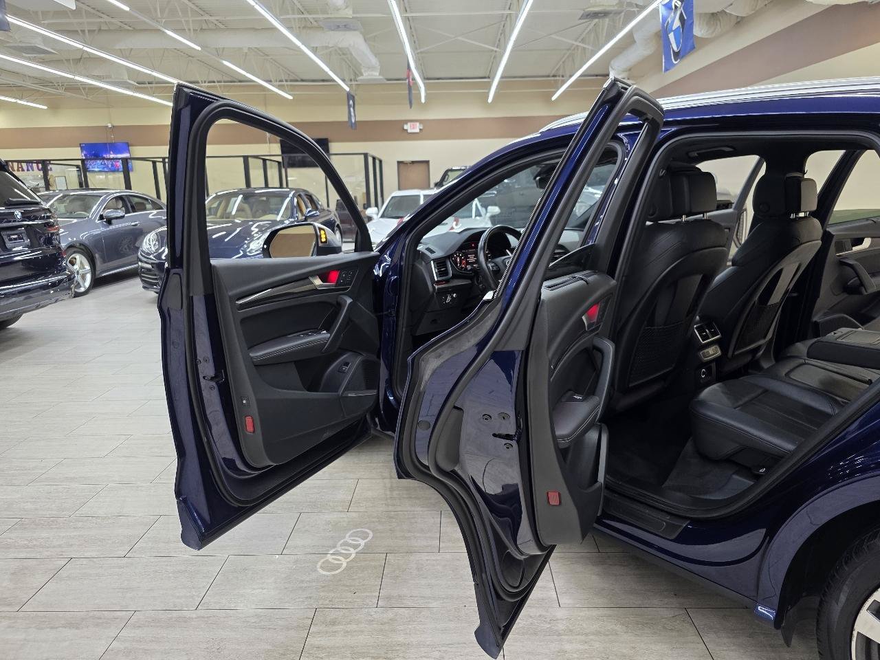 Used 2018 Audi SQ5 Prestige AWD/4WD image 17
